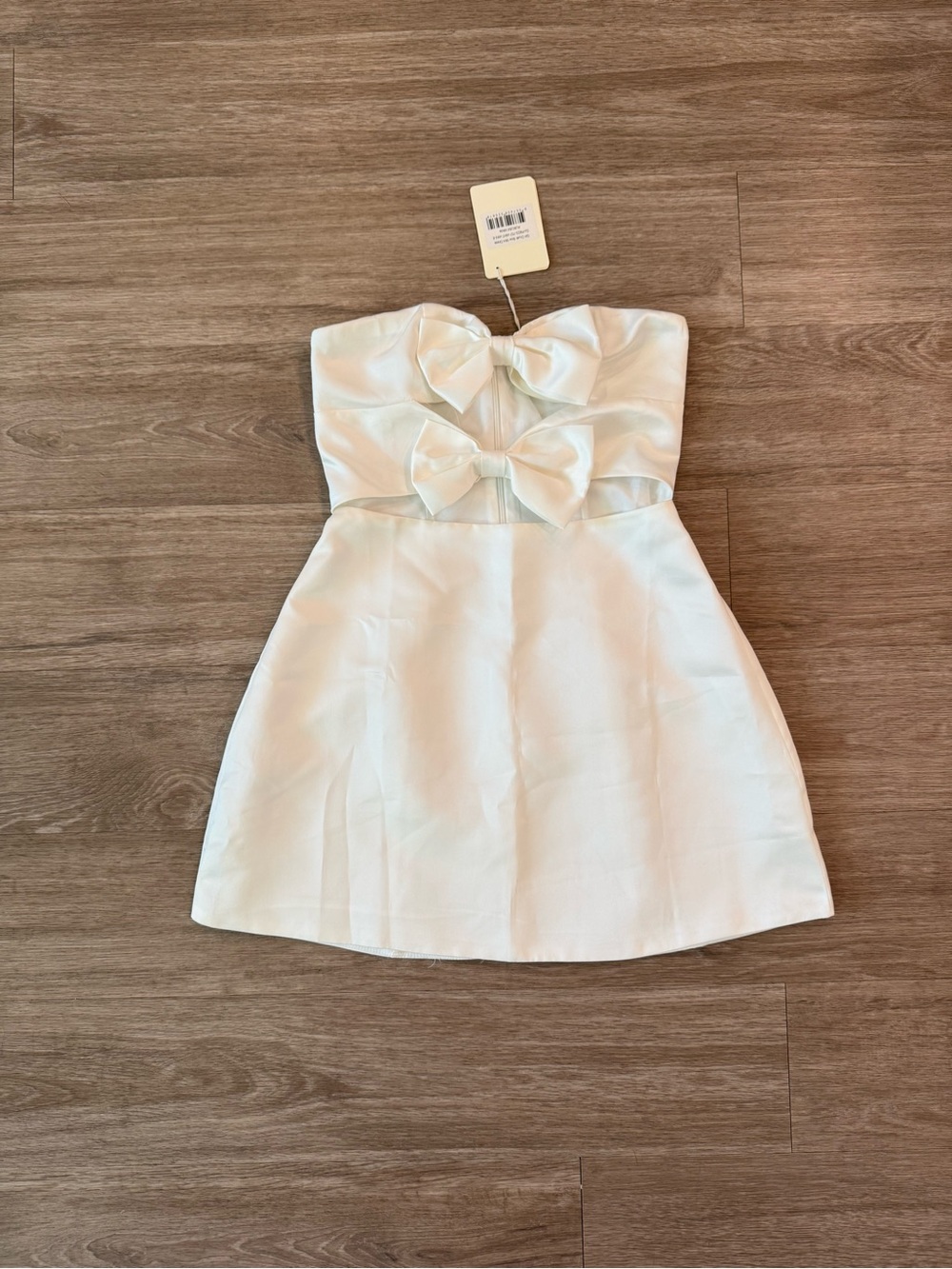 NWT Peppermayo Girl Crush Bow Mini Dress in White, Size 4